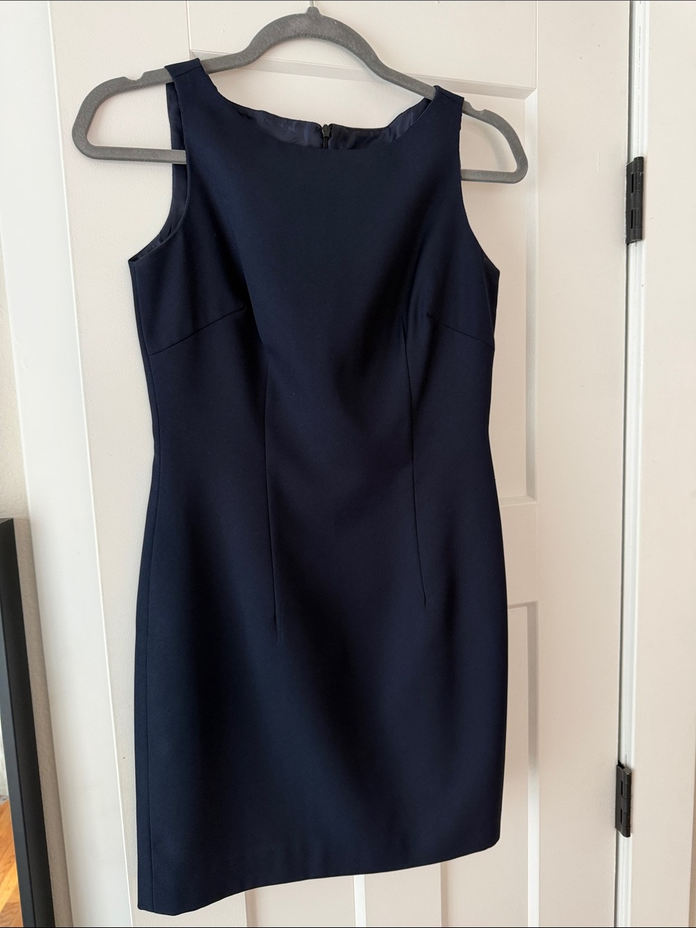 Laundry By Shelli Segal Navy Sleeveless Sheath Dress